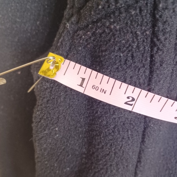 Men's Black Fleece Pullover Quarter Zip. Size: Small - Picture 10 of 15